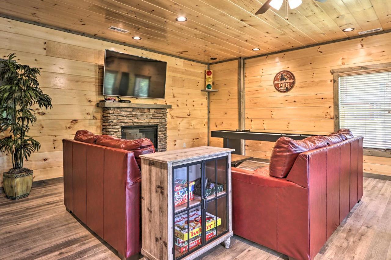 Modern Cabin With Hot Tub And Game Room In Gatlinburg! Zewnętrze zdjęcie