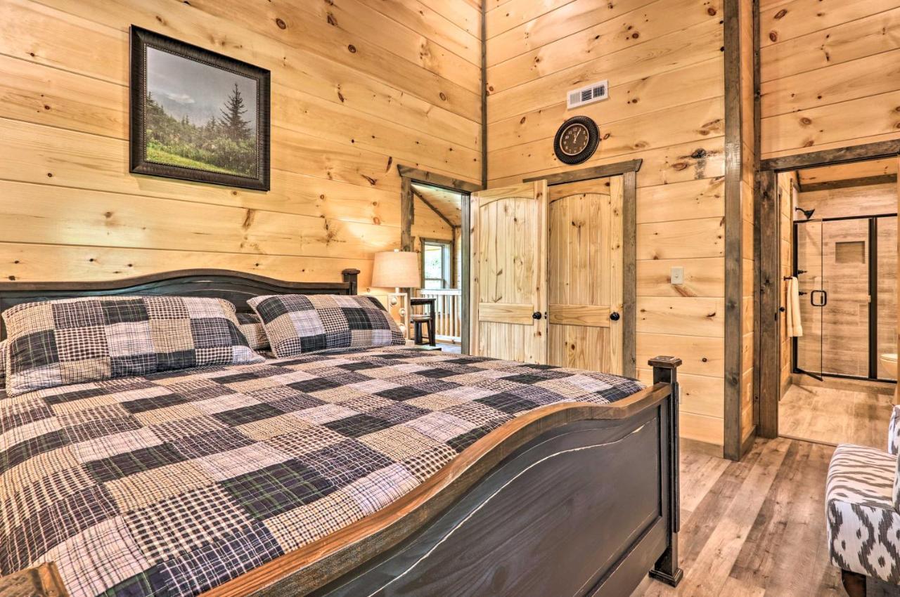 Modern Cabin With Hot Tub And Game Room In Gatlinburg! Zewnętrze zdjęcie