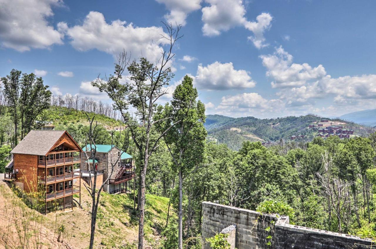 Modern Cabin With Hot Tub And Game Room In Gatlinburg! Zewnętrze zdjęcie